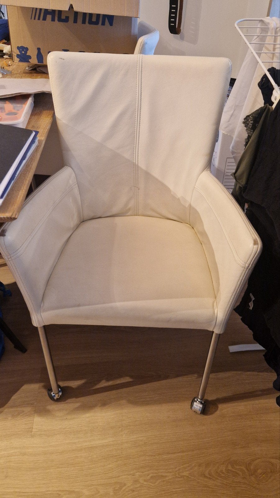 6 witte stoelen met wieltjes, Huis en Inrichting, Stoelen, Ophalen, Kunststof, Gebruikt, Wit