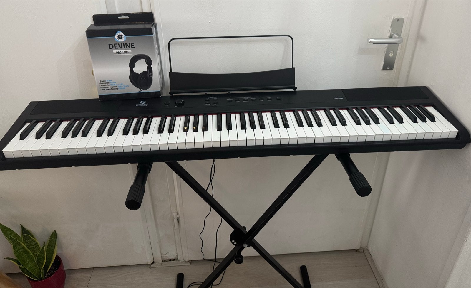 FAZLEY digitale piano - Zo goed als nieuw met koptelefoon, 88 toetsen, Zo goed als nieuw, Met standaard, Ophalen