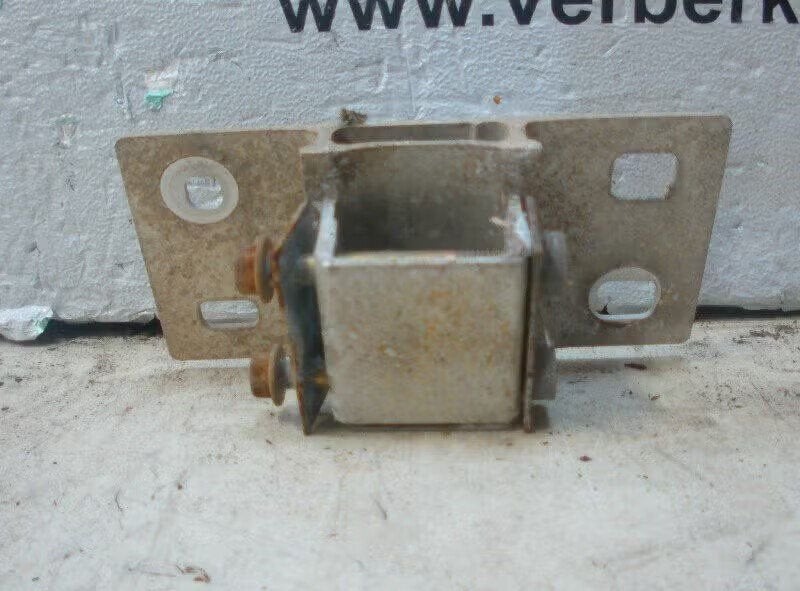 BUMPERSTEUN LINKS ACHTER Volvo 960 I Estate, Auto-onderdelen, Gebruikt, Info@volvocars.com, Ophalen of Verzenden, Volvo