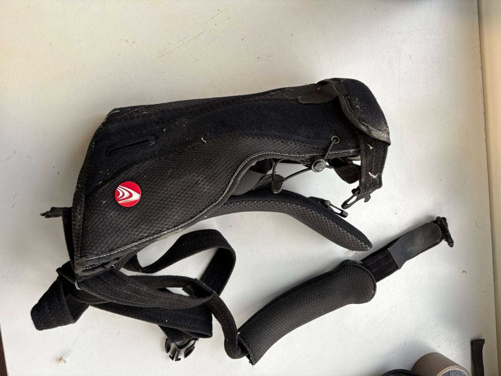 Rugprotector ski snowboard rugbeschermer,verstelbare banden, Verzenden, Gebruikt, Kleding