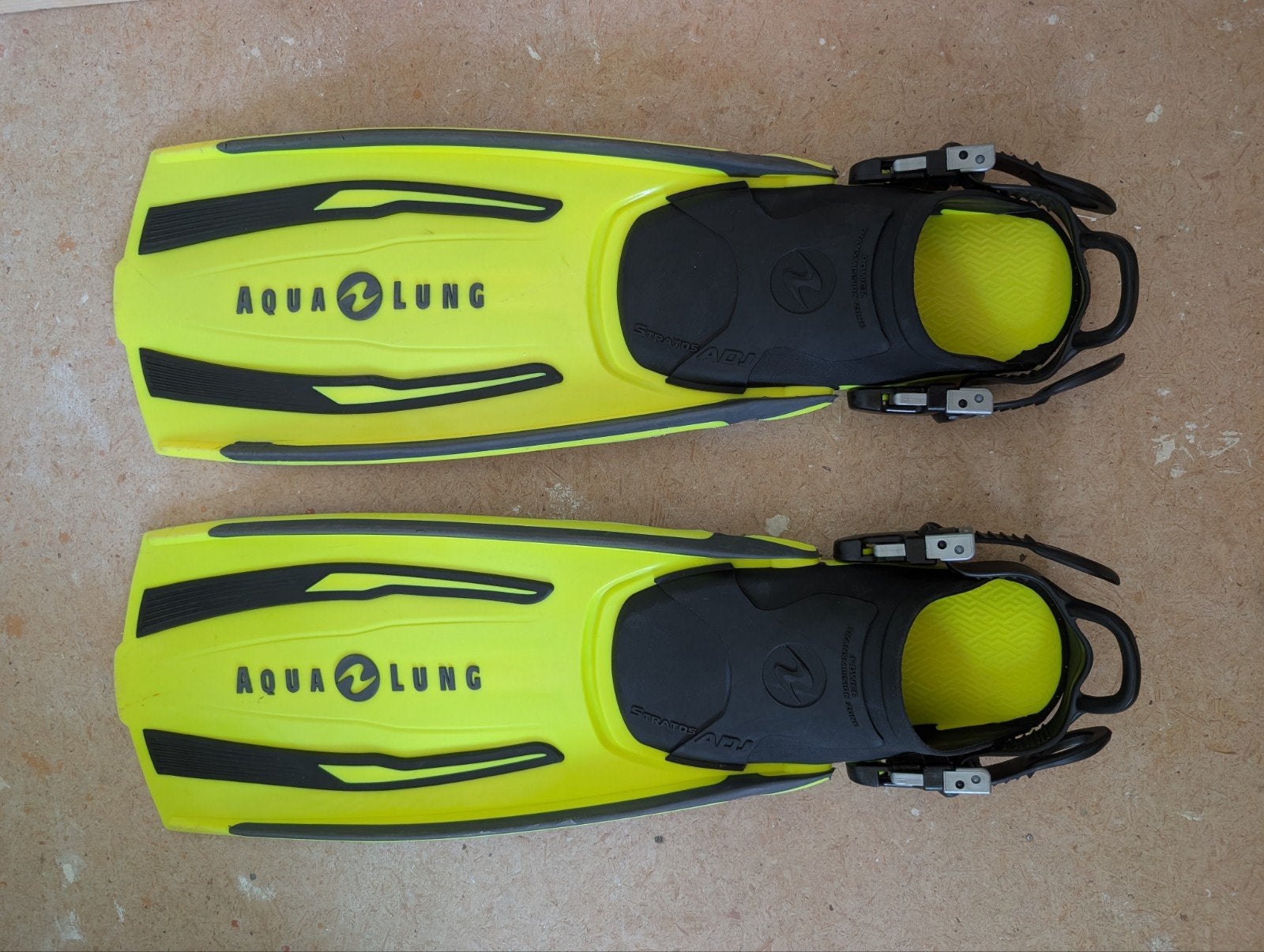 Aqualung Duikvinnen - Maat S - Geel, Watersport en Boten, Ophalen of Verzenden, Zo goed als nieuw, Zwem- of Duikvliezen