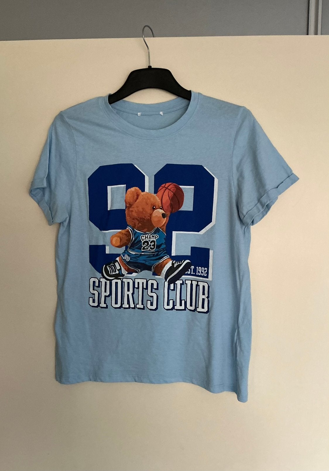 T shirt 92 sports club maat xl kleur licht blauw, Blauw, Maat 46/48 (XL) of groter, Ophalen of Verzenden, Zo goed als nieuw