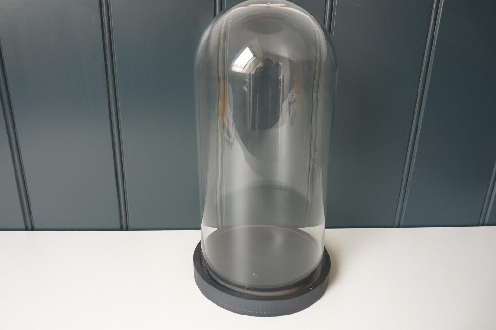 nieuw glazen stolp 33cm hoog, 16,5cm doorsnede onderbord, 1, Huis en Inrichting, Woonaccessoires | Stolpen, Ophalen of Verzenden