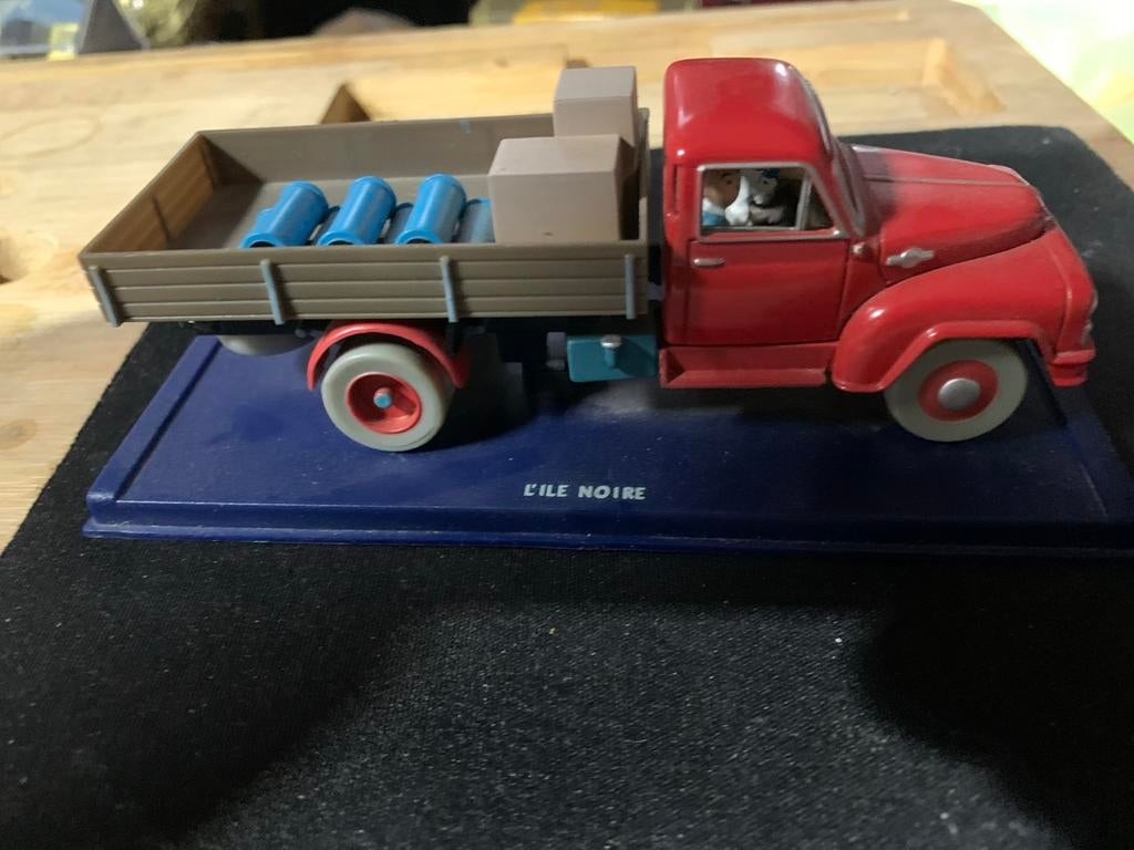 Kuifje L'Ile Noire Truck Modelauto, Hobby en Vrije tijd, Modelauto's | 1:24, Ophalen of Verzenden, Zo goed als nieuw