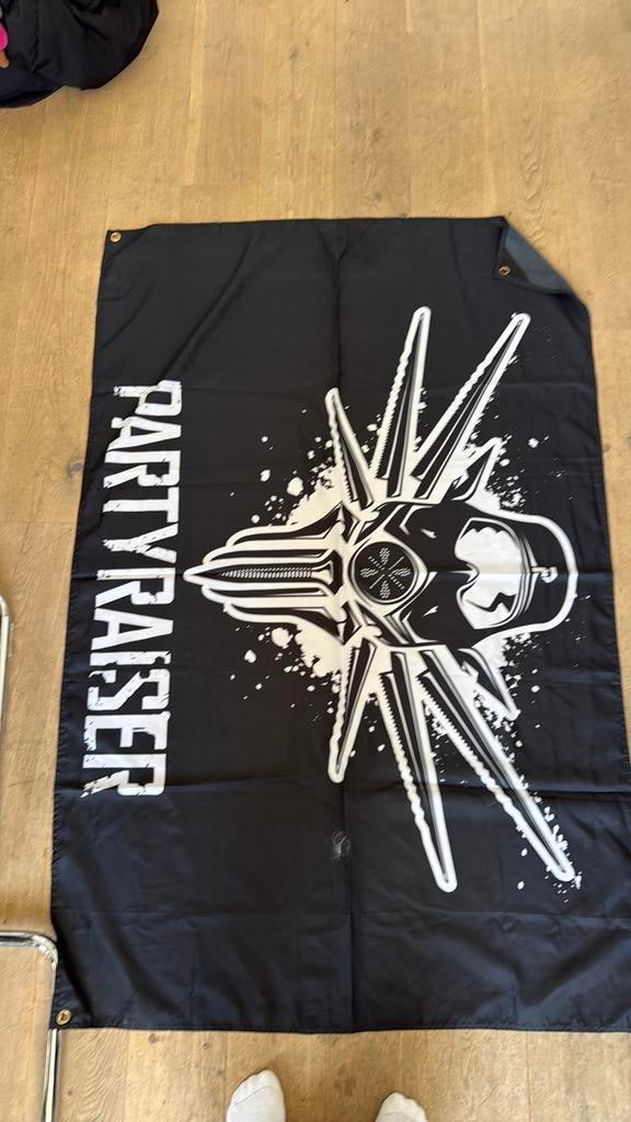 Partyraiser hardcore vlag, Ophalen of Verzenden, Zo goed als nieuw