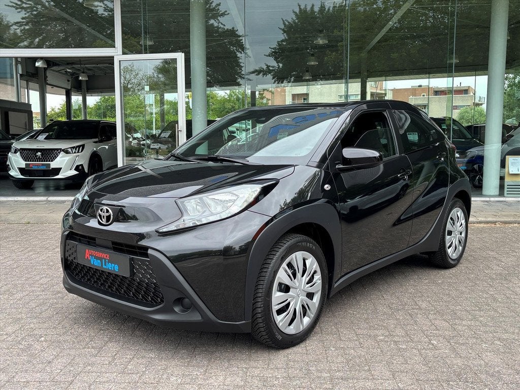 TOYOTA Aygo X 1.0 VVT-i MT Play| Camera| Carplay|Rijklaarpri, Auto's, 12 maanden, Stof, Gebruikt, 920 kg