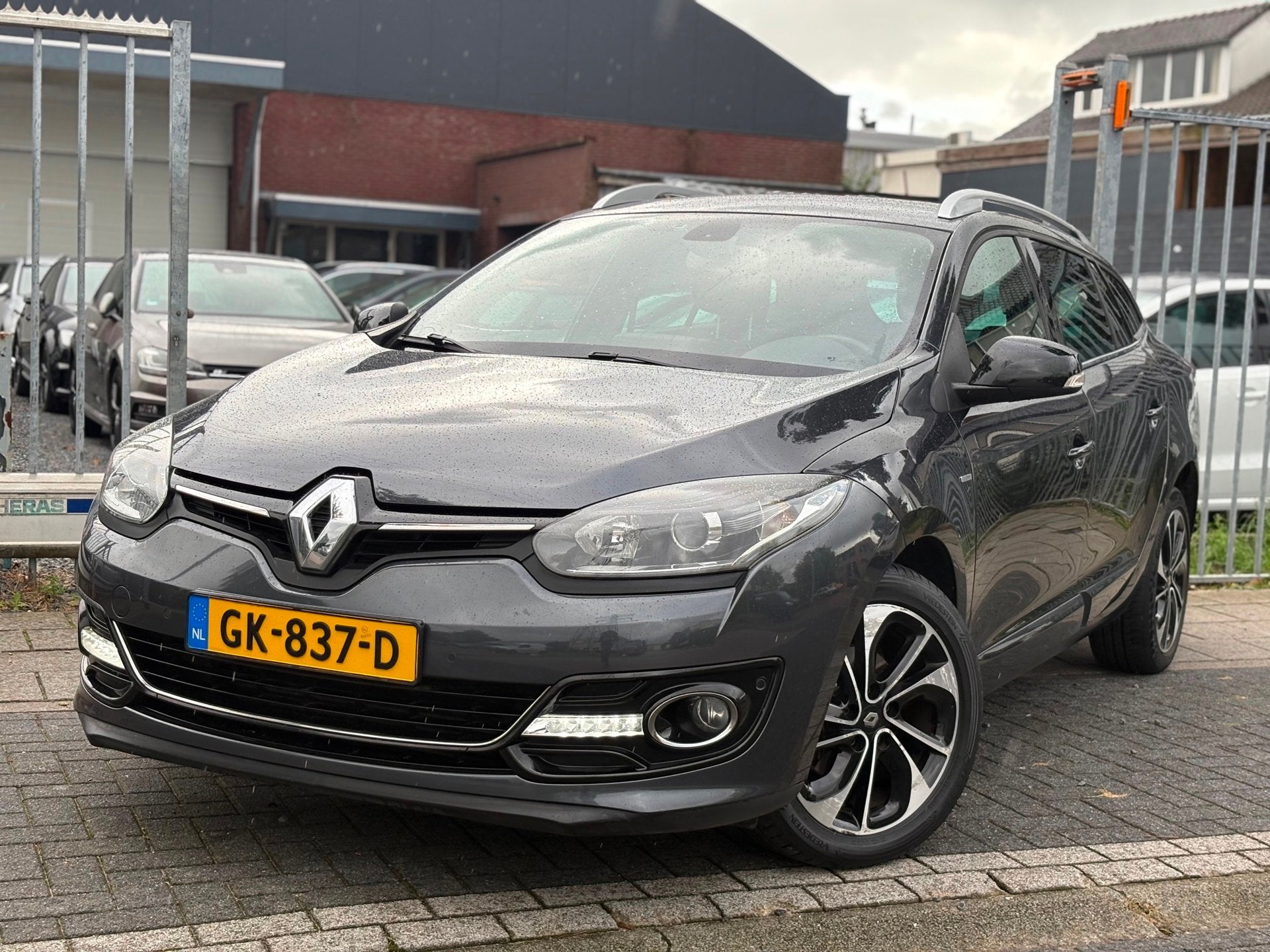 Renault Mégane Estate 1.2 TCe Bose | LED | 17” LMV | A.Ca, Voorwielaandrijving, Euro 5, Gebruikt, Zwart