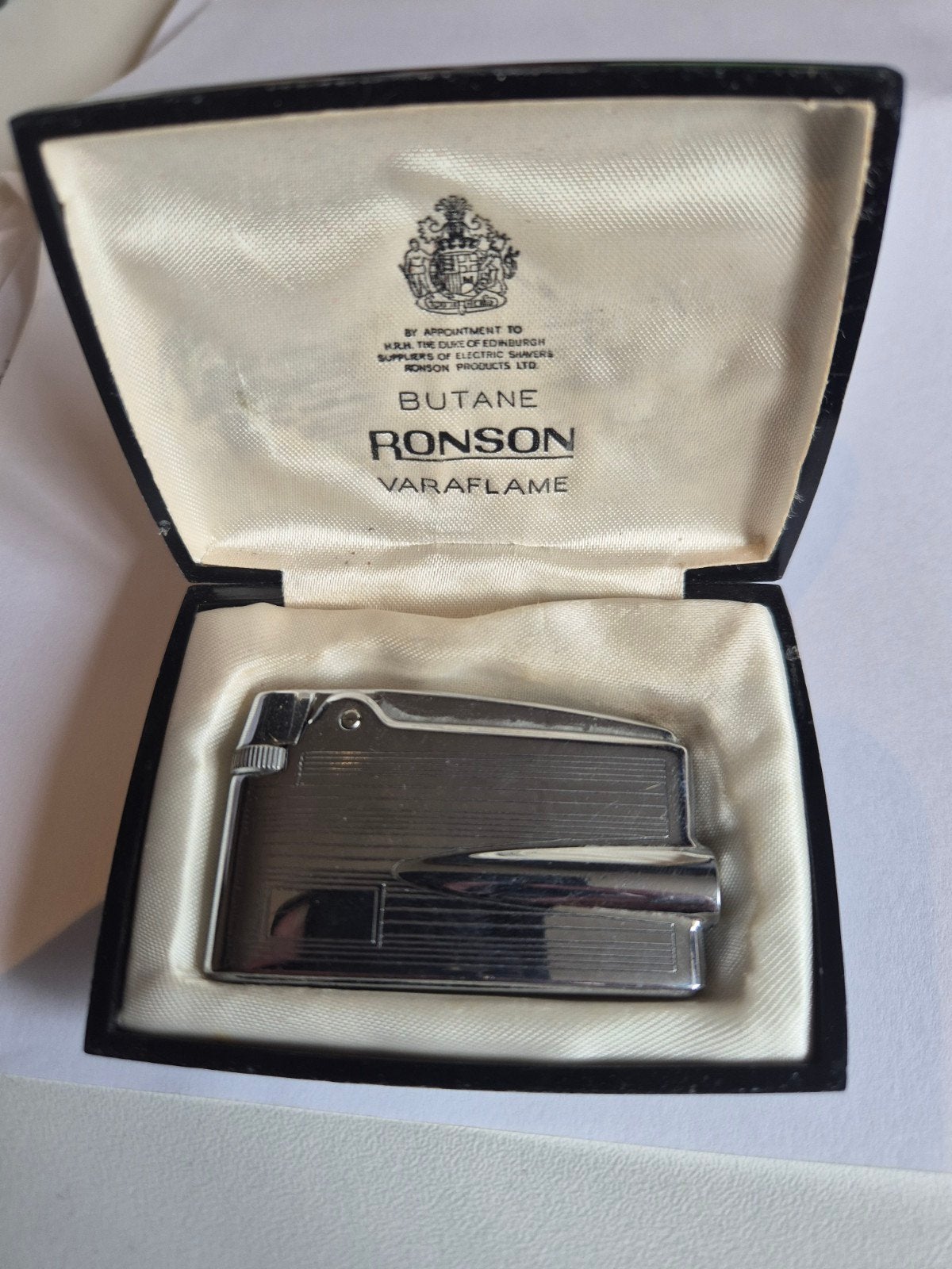 Vintage Ronson Varaflame Butaan Aansteker in Doos, Ophalen of Verzenden, Zo goed als nieuw, Aansteker