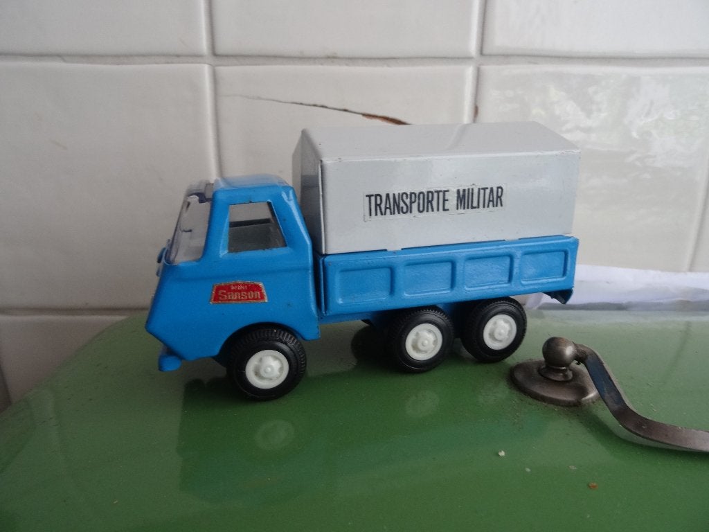 Oud speelgoed Rico Mini Sanson Transporte Militar blauw, Antiek en Kunst, Antiek | Speelgoed, Ophalen