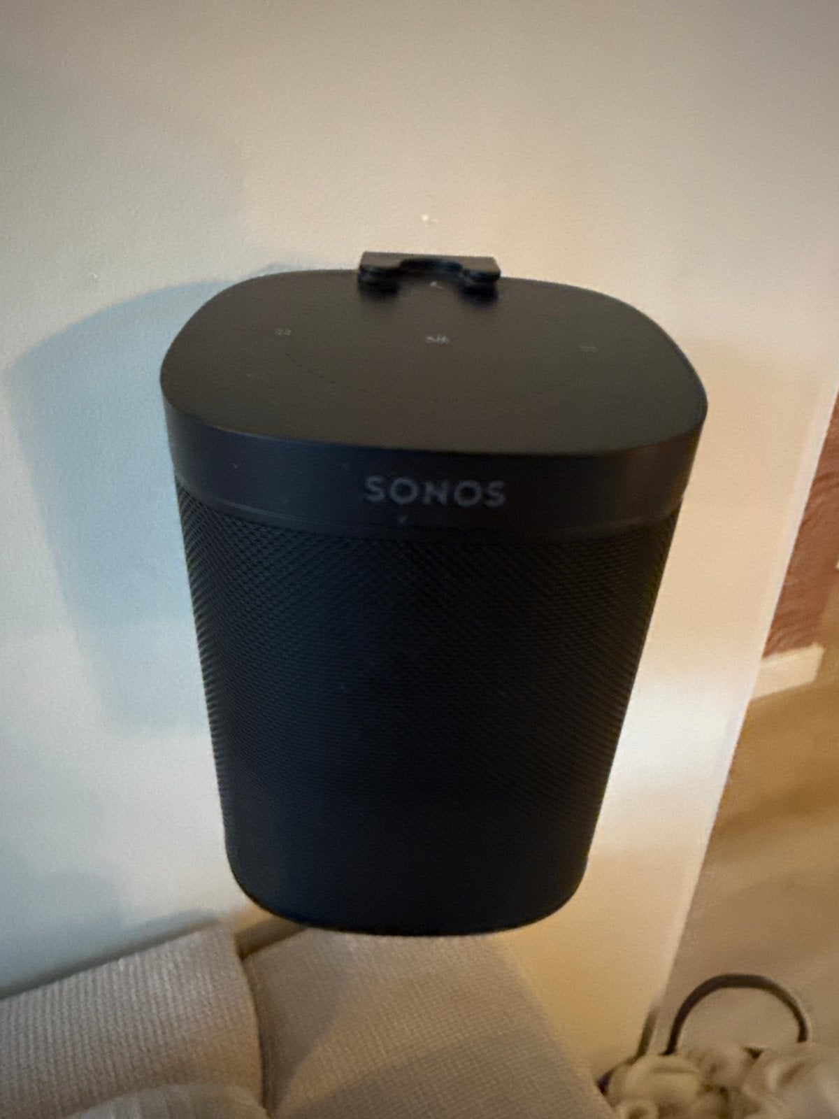 Sonos One Zwart met ophangbeugel, Slimme speaker, WiFi, Ophalen of Verzenden, Zo goed als nieuw