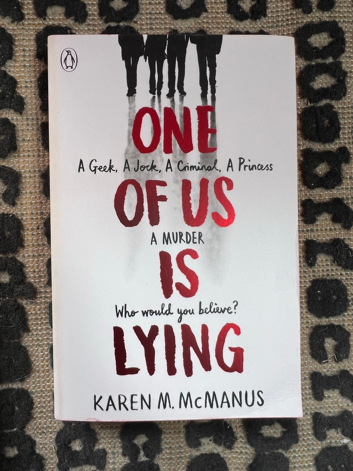 One of Us Is Lying - Karen M. McManus (Engels), Ophalen of Verzenden, Gelezen, Wereld overig
