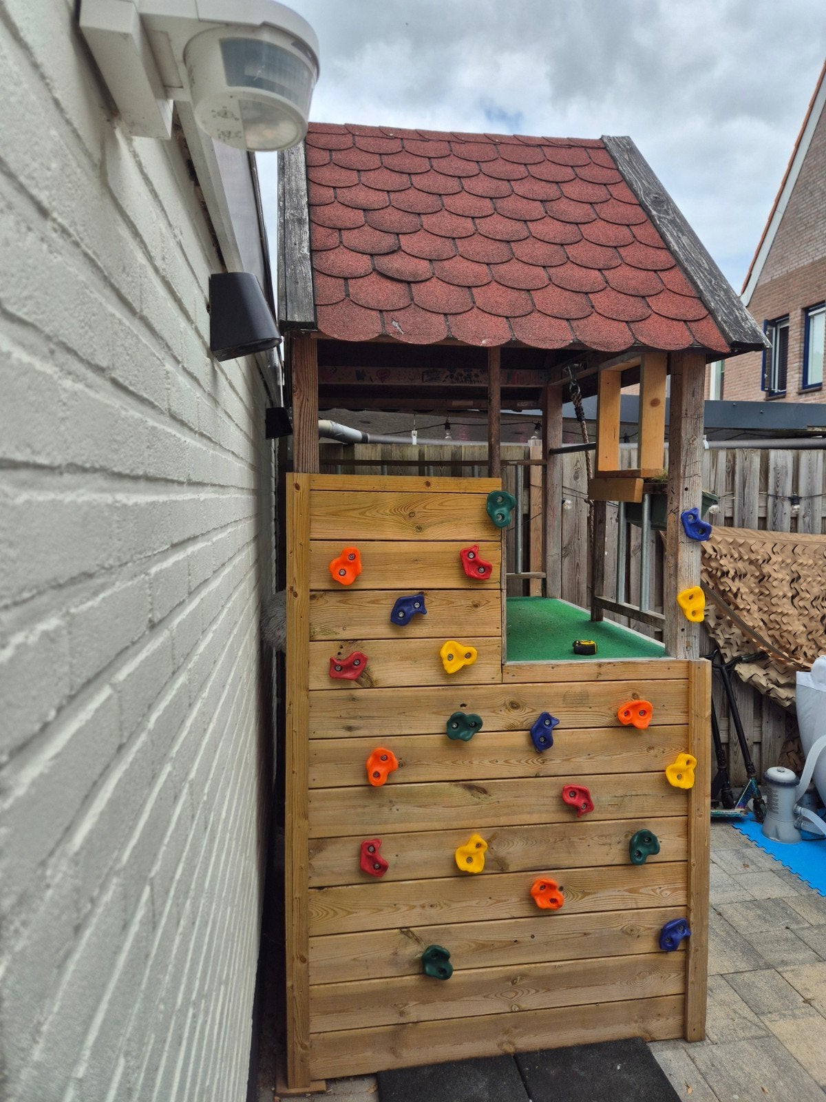 Houten Speelhuis met Klimwand en Klimtouw, Kinderen en Baby's, Speelgoed | Buiten | Speeltoestellen, Ophalen, Nieuw, Klimtouw