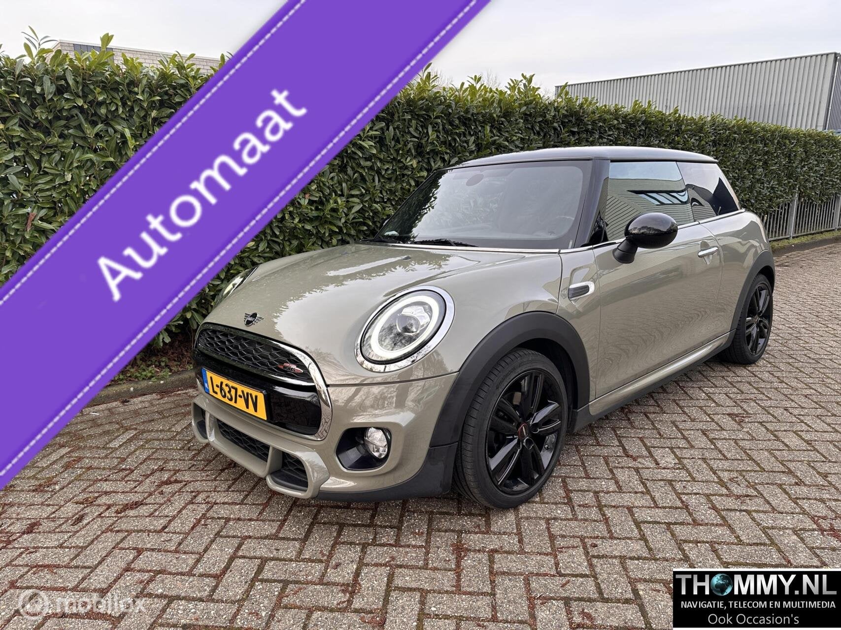 Mini 1.5 Cooper JCW pakket, DAB, CarPlay, Keyless entry. Etc, 136 pk, Gebruikt, Met garantie (alle), 4 stoelen