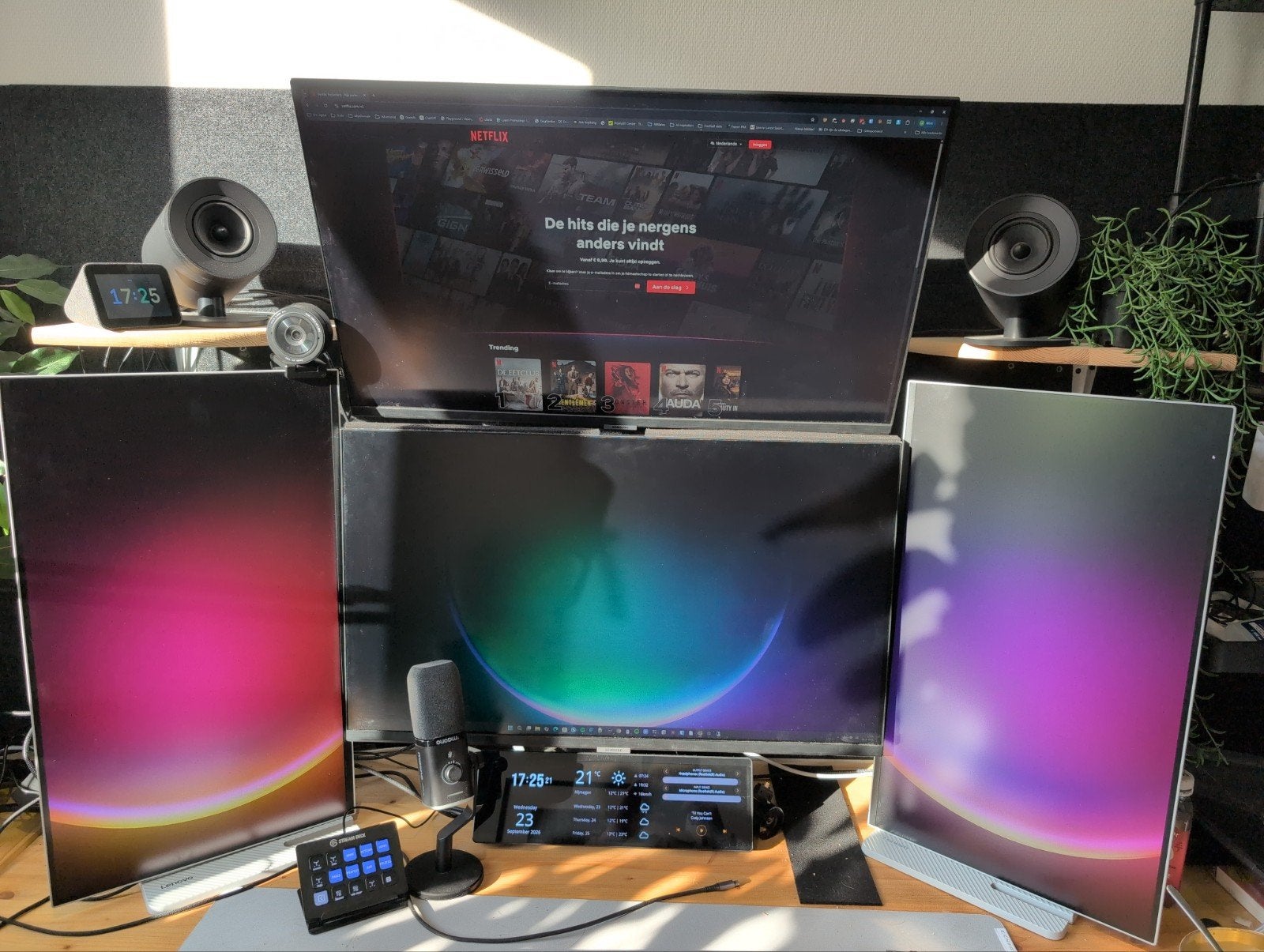 Monitor set: 2x 32" 4K Samsung M7 + 2x 27" Lenovo QHD T, Computers en Software, 32, 27, Gebruikt, Draaibaar, Ultra HD (4K)