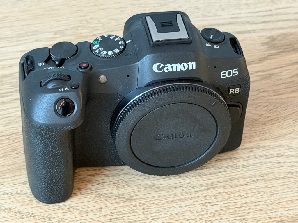 Canon EOS R8 Body (+ SmallRig Cage) – In goede staat, Ophalen, Gebruikt, Accu, Canon