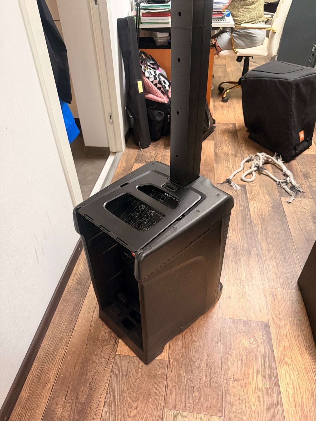 JBL EON ONE Line Array PA Systeem,Bluetooth, 380 Watt, Ophalen, Zo goed als nieuw