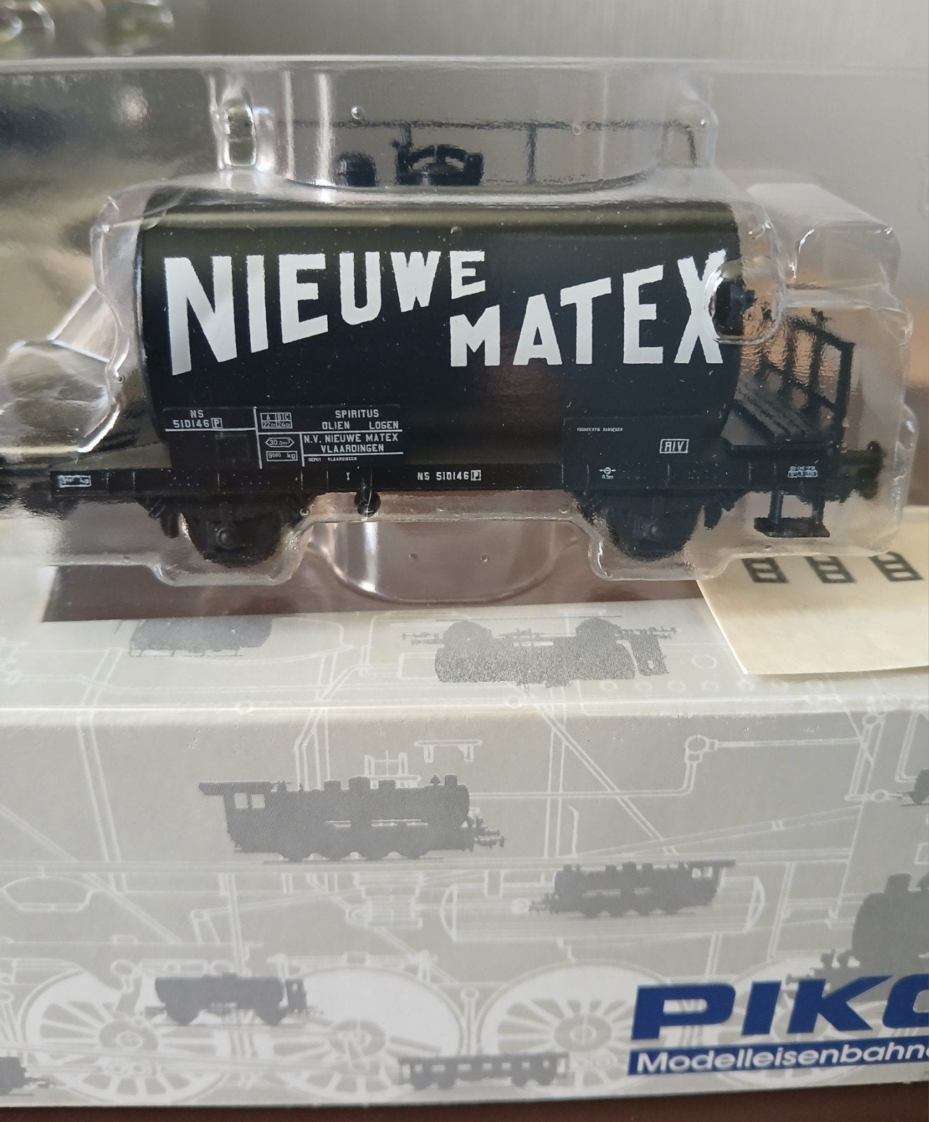 4x Piko HO Kesselwagens: 2x Gulf, 2x Nieuwe Matex, Ophalen of Verzenden, Gelijkstroom, Wagon, Piko