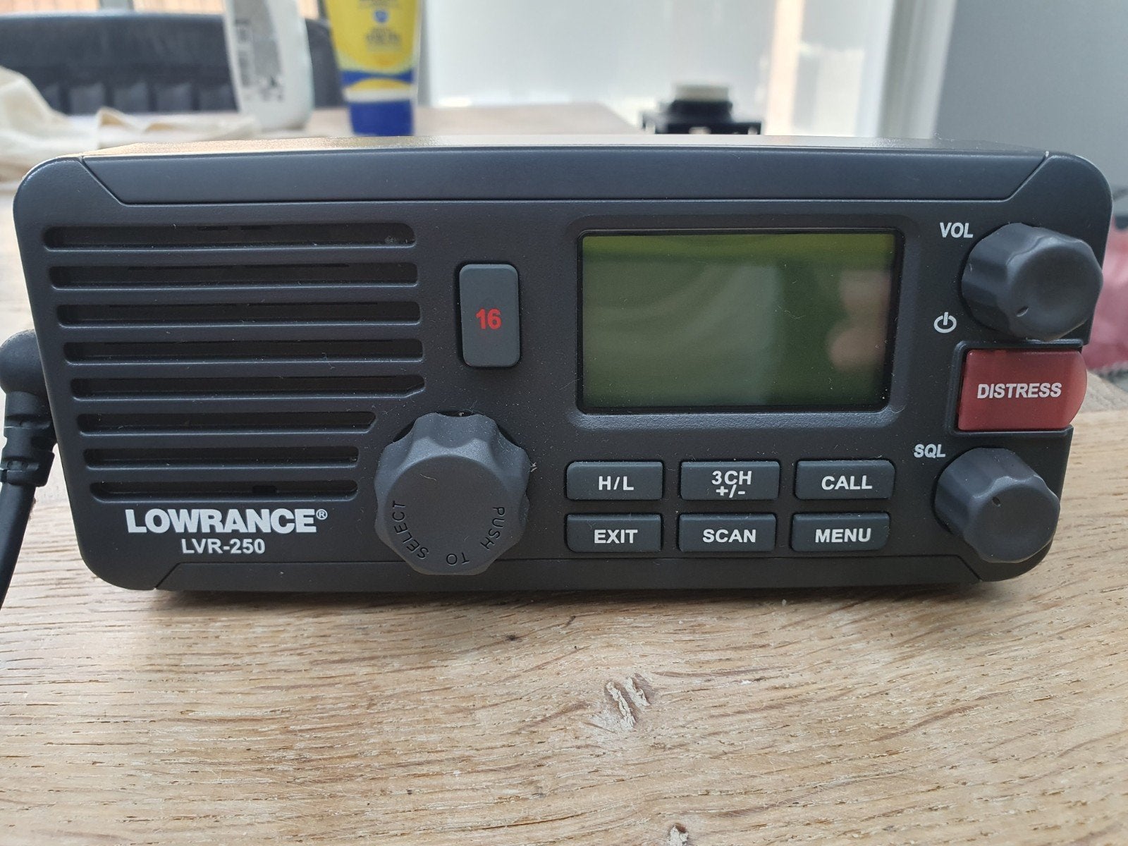 Lowrance LVR-250 Marifoon - Gebruikt, Ophalen of Verzenden, 15 km of meer