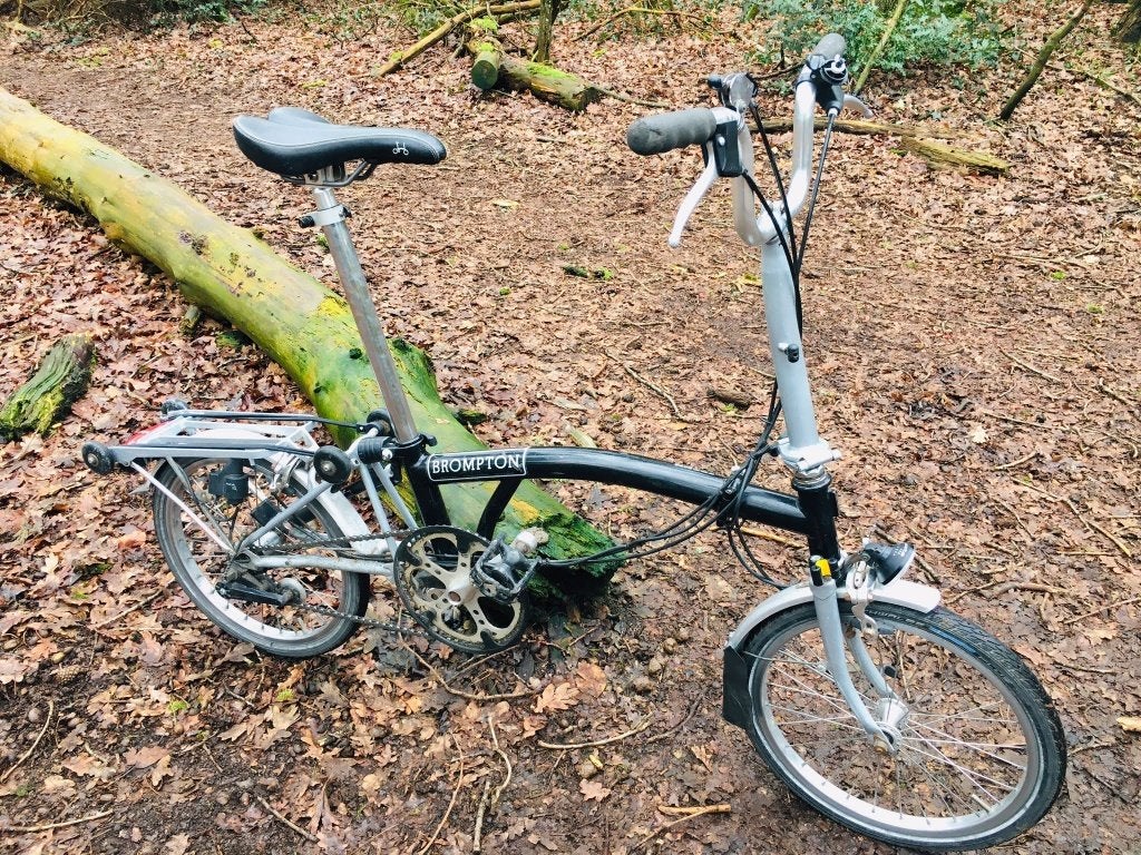 Brompton vouwfiets aangeboden, Fietsen en Brommers, Fietsen | Vouwfietsen, Gebruikt, Brompton, 16 tot 18 inch, Versnellingen