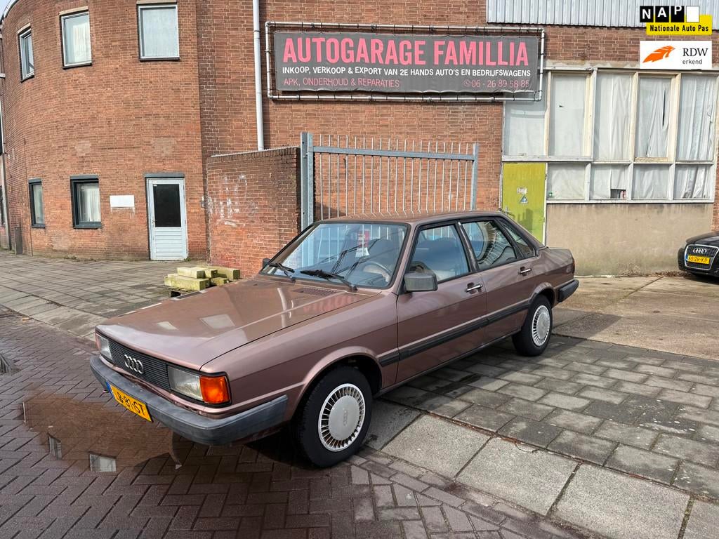 Audi 80 1.6 Automaat UNIEK N.A.P 2 jaar APK, Gebruikt, Bruin, 4 stoelen, Bedrijf