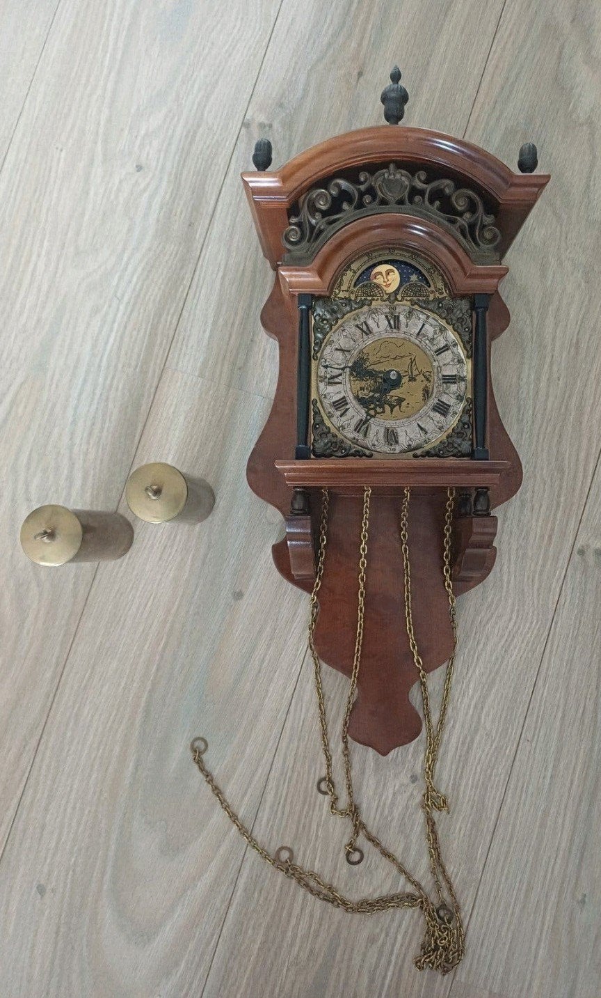 Antieke Friese kort Staartklok - Wandklok met Maanstand, Antiek en Kunst, Ophalen of Verzenden