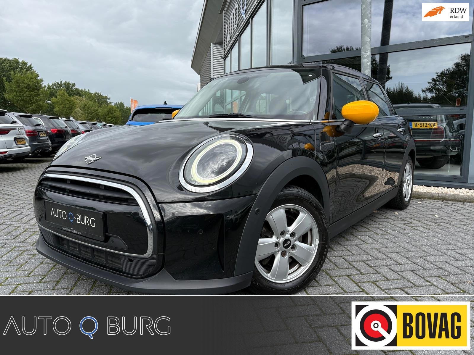 Mini 5-Deurs 1.5 One | Airco | Navi | LMV | PDC | LED | Deal, Voorwielaandrijving, Dealer onderhouden, Gebruikt, Bedrijf