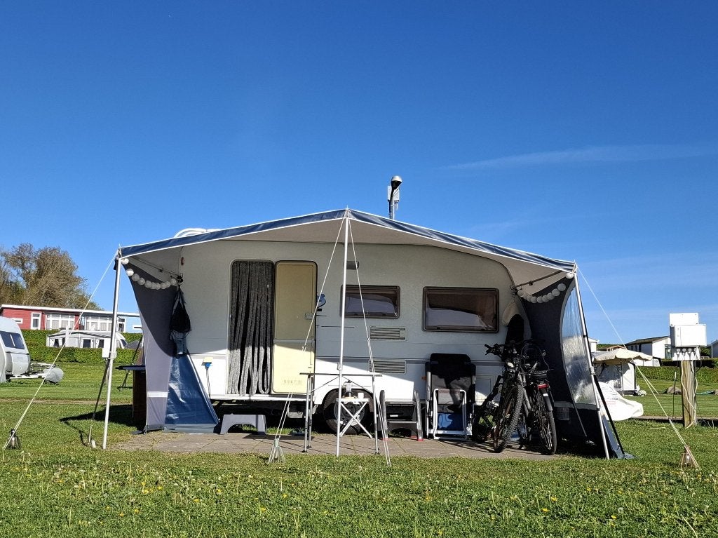 Knaus Sport 420 LD 2007, Dwarsbed, Treinzit, 750 - 1000 kg, Particulier