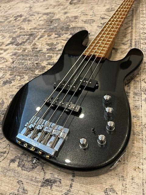 Charvel Pro-Mod San Dimas Bass PJ V  + Aguilar OBP-3 preamp, Ophalen, Zo goed als nieuw, Elektrisch, 5-snarig