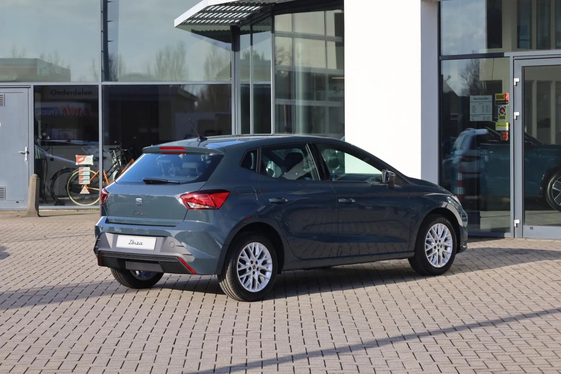 SEAT Ibiza 1.0 EcoTSI Style Plus (bj 2026), Stof, 95 pk, Ibiza, Parkeersensor