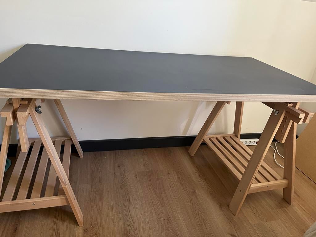 IKEA bureau 150x75cm, in hoogte verstelbaar, Ophalen, 150 cm, Hout, In hoogte verstelbaar