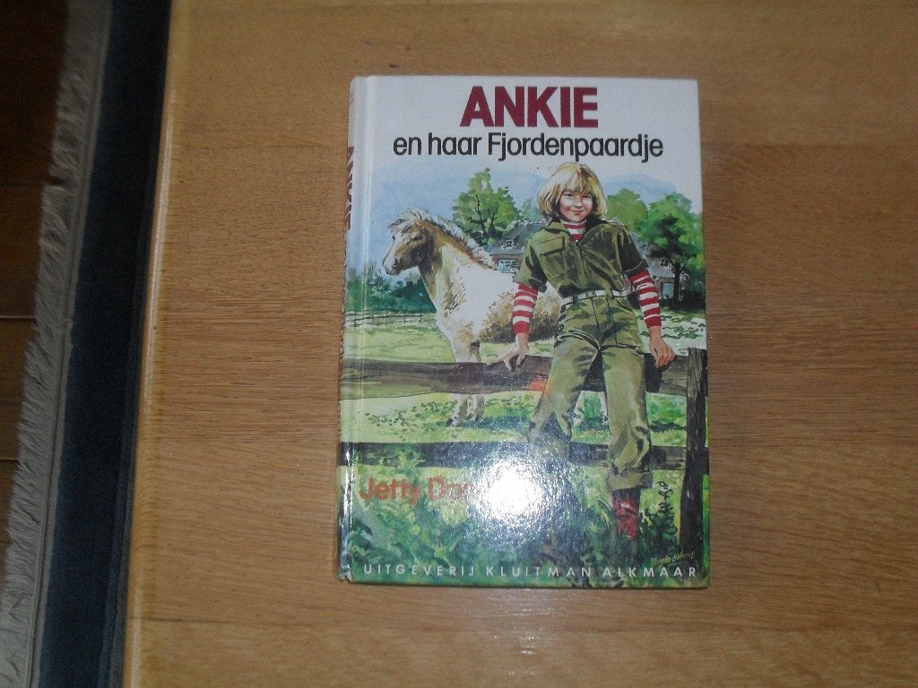 Nieuw boek Ankie en haar Fjordenpaardje, Ophalen, Nieuw