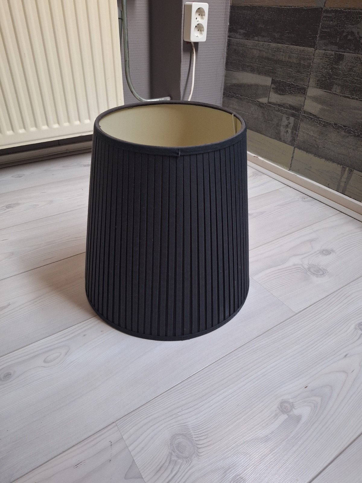 Zwarte geplooide lampenkap, rond, Huis en Inrichting, Gebruikt, Zwart, Rond, Ophalen of Verzenden