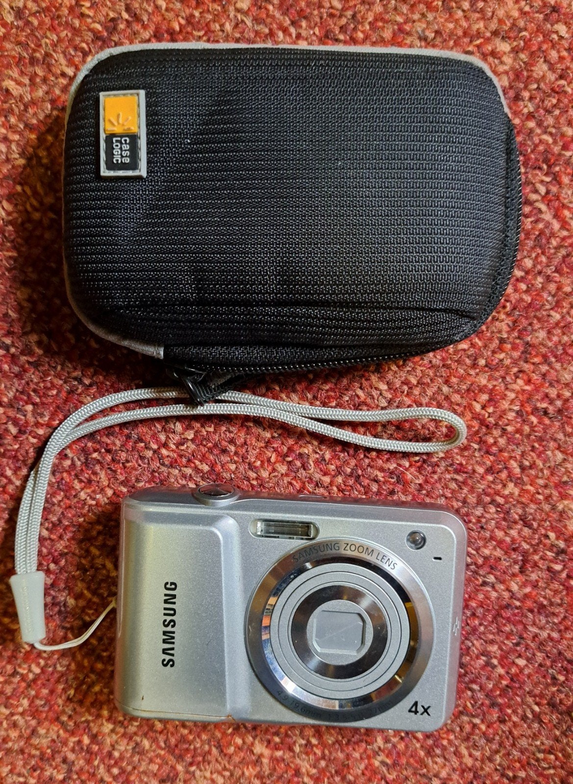 Samsung compactcamera met 4x optische zoom en tasje, Audio, Tv en Foto, Ophalen, Gebruikt, Compactcamera, 4 t/m 7 keer
