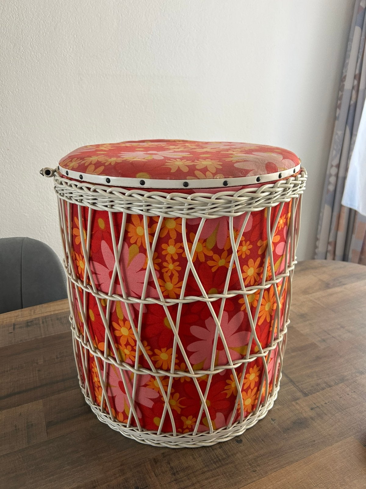 Te koop vintage naaimand poef opbergmand, Ophalen, Stof, Minder dan 50 cm, Zo goed als nieuw