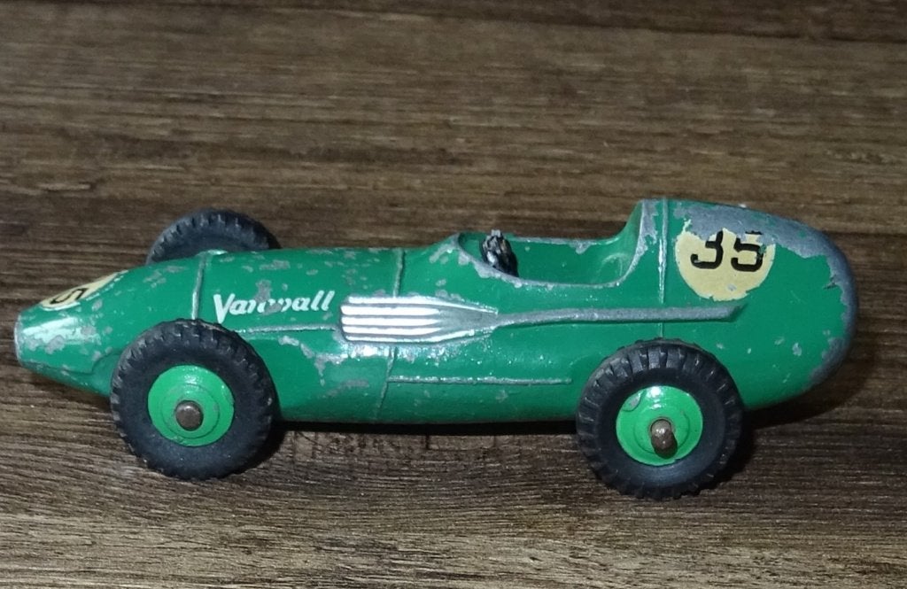 Dinky Toys Vanwall Racing Car No. 239., Ophalen of Verzenden, Gebruikt, Auto, Dinky Toys