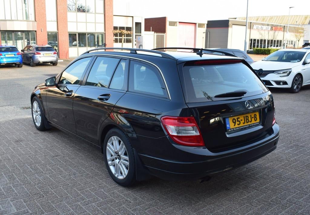 Mercedes-Benz C-klasse Estate 180K BlueEFFICIENCY Business C, Gebruikt, Zwart, Zwart, Handgeschakeld