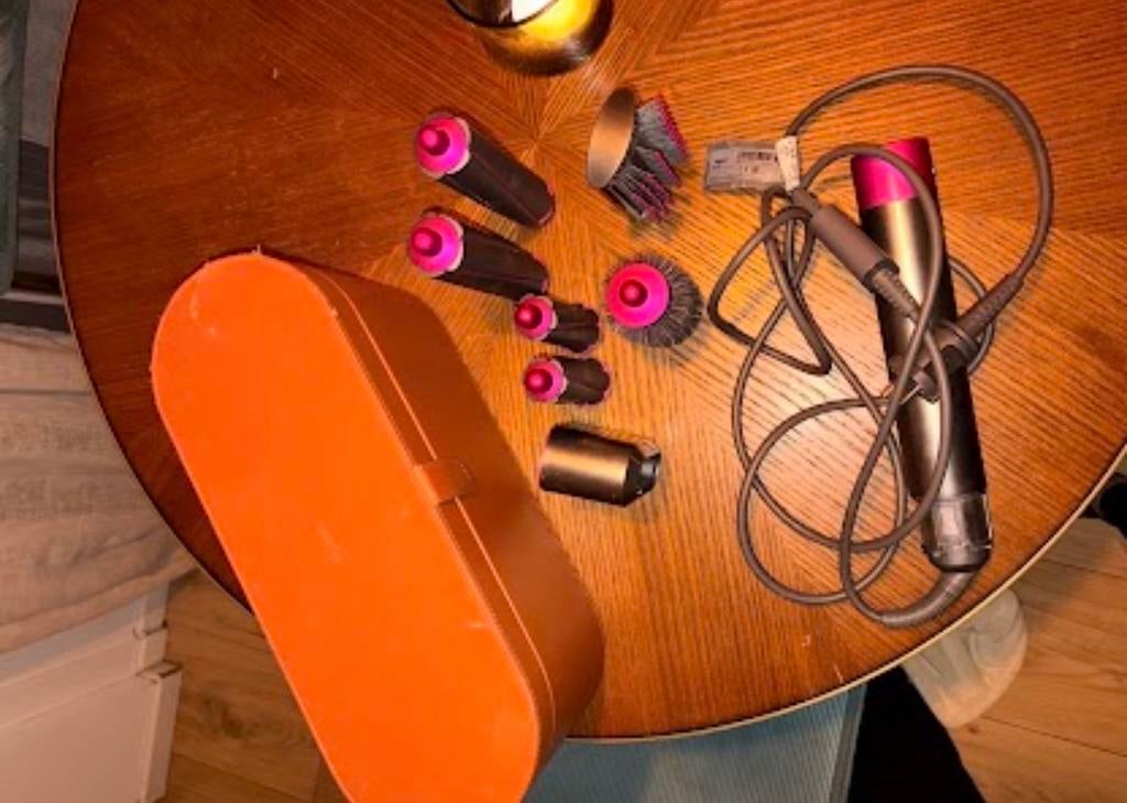 Dyson Airwrap Complete met opbergdoos, Witgoed en Apparatuur, Persoonlijke-verzorgingsapparatuur, Ophalen, Zo goed als nieuw, Haarverzorging