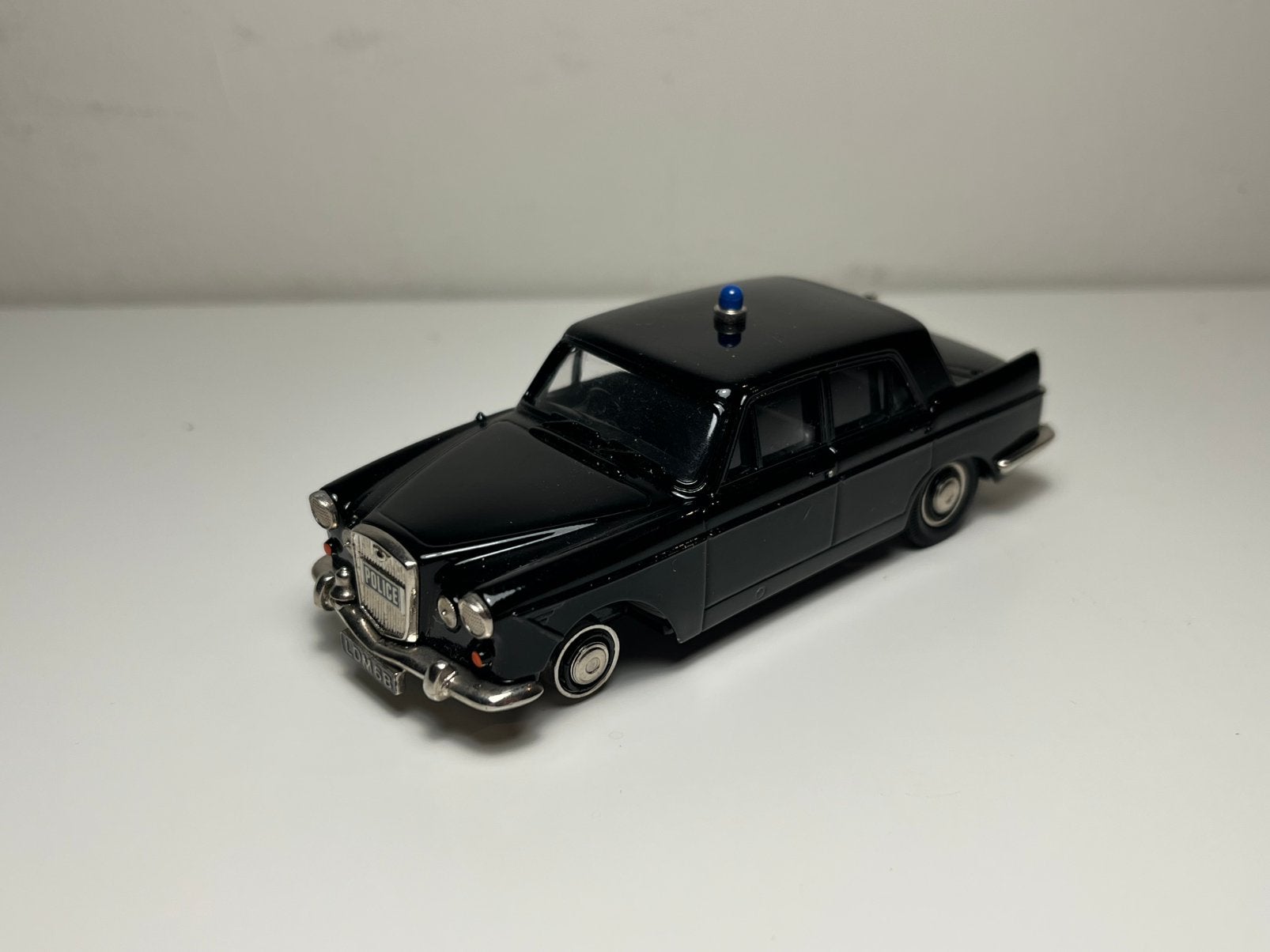 Lansdowne Models - Wolseley 6-110 - Schaal 1:43, Ophalen of Verzenden, Gebruikt, Auto, Overige merken