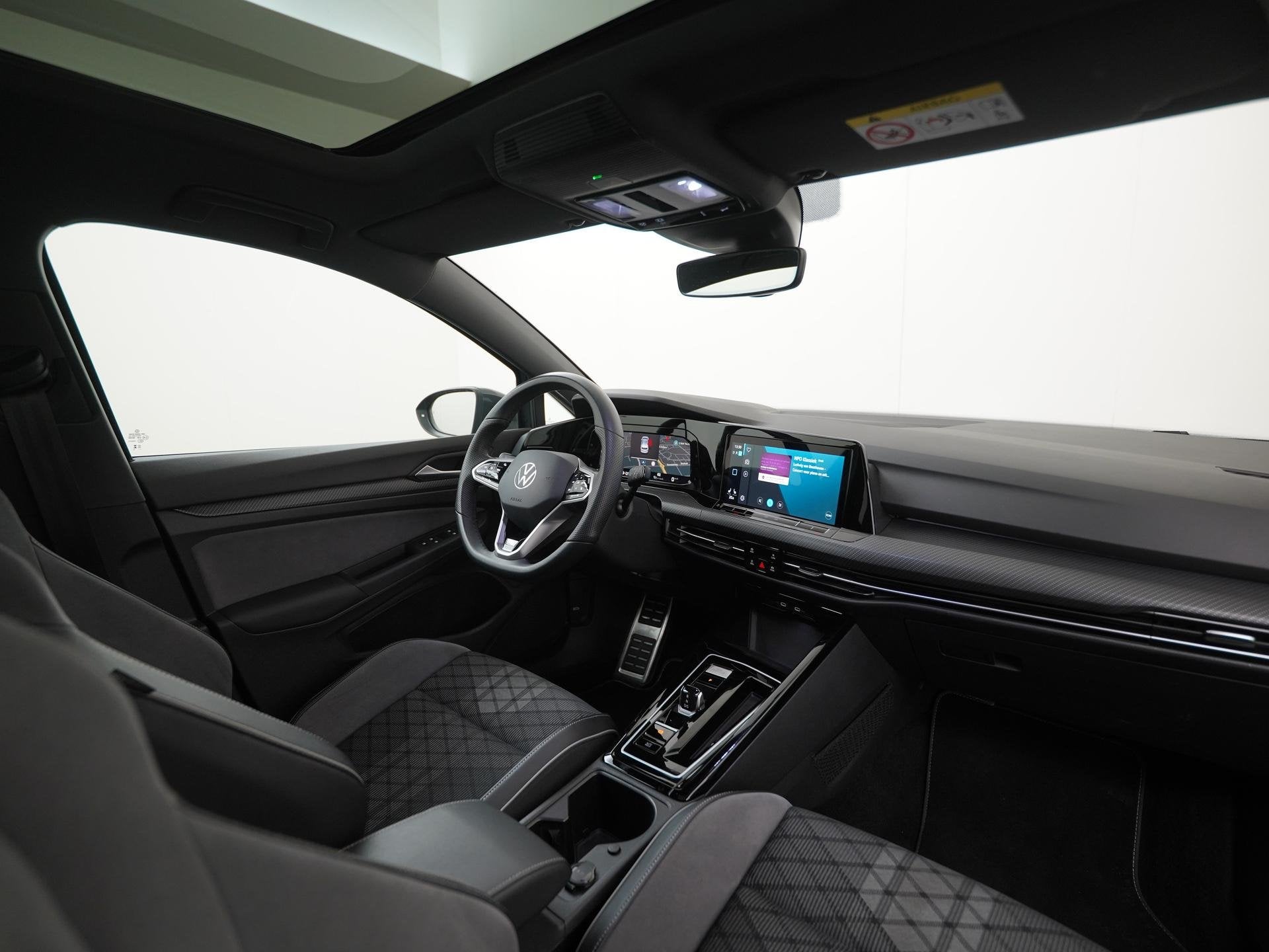 Volkswagen Golf 2.0 TSI R-Line | Schuifdak | 190PK | Stuurve, Stof, Gebruikt, Euro 6, 1337 kg