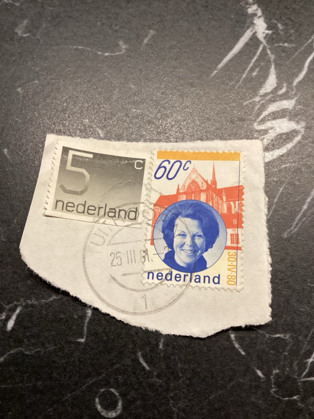 Nederlandse postzegels: Beatrix en 5 cent Uithoorn, Ophalen of Verzenden, Na 1940, Gestempeld