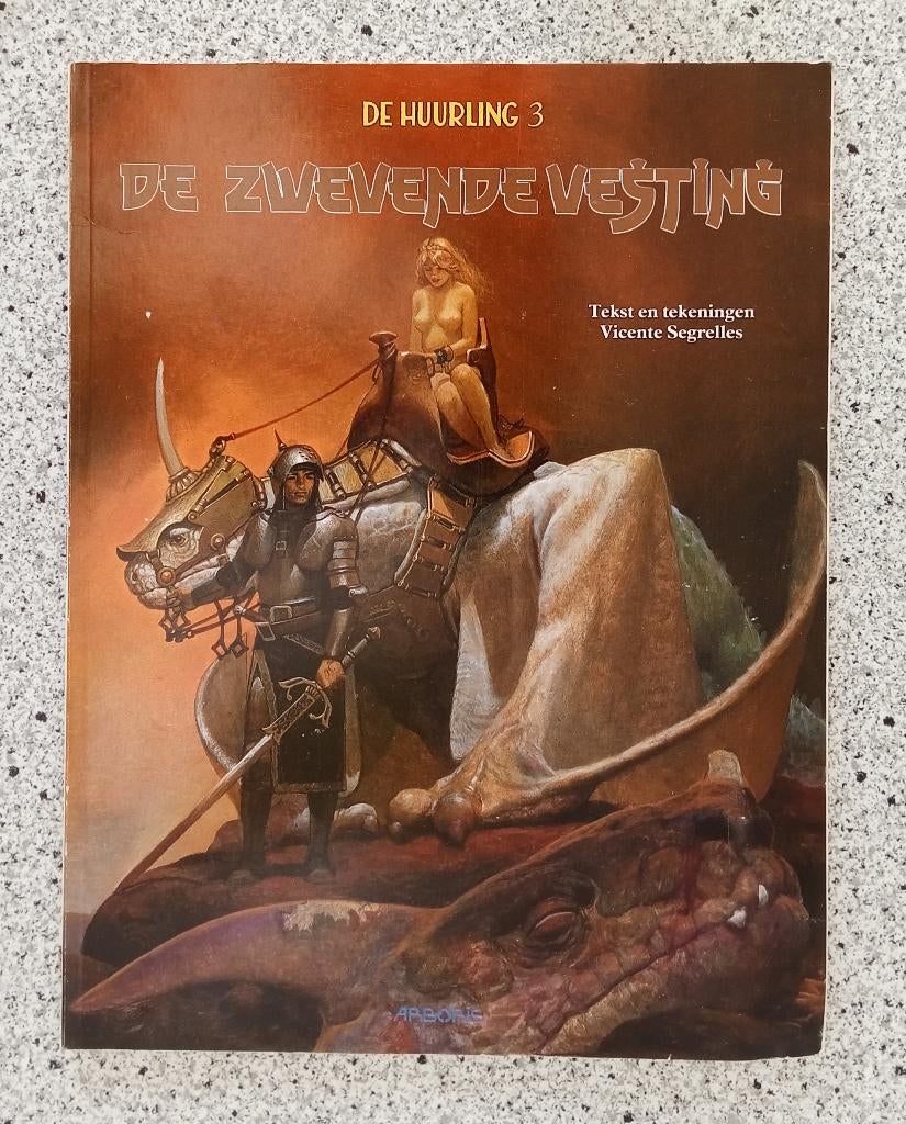 Segrelles, Vicente - De zwevende vesting / De huurling 3, Boeken, Eén stripboek, Verzenden, Gelezen