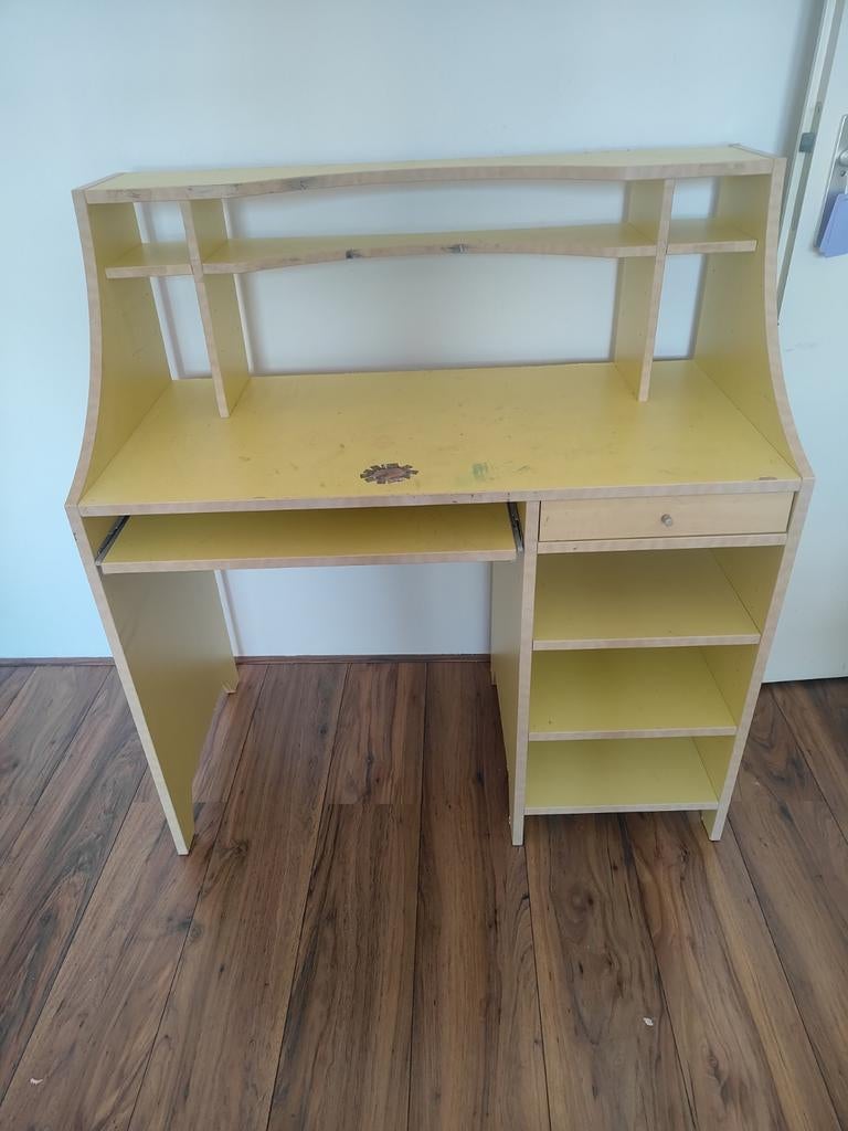 Ikea study table for free, Ophalen