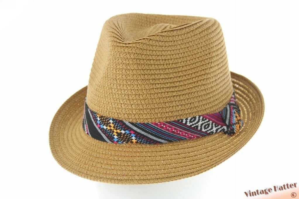 zomer Trilby hoed bruin beige papier kleurige band 55 t/m 61, Ophalen of Verzenden, Nieuw, One size fits all, Hoed