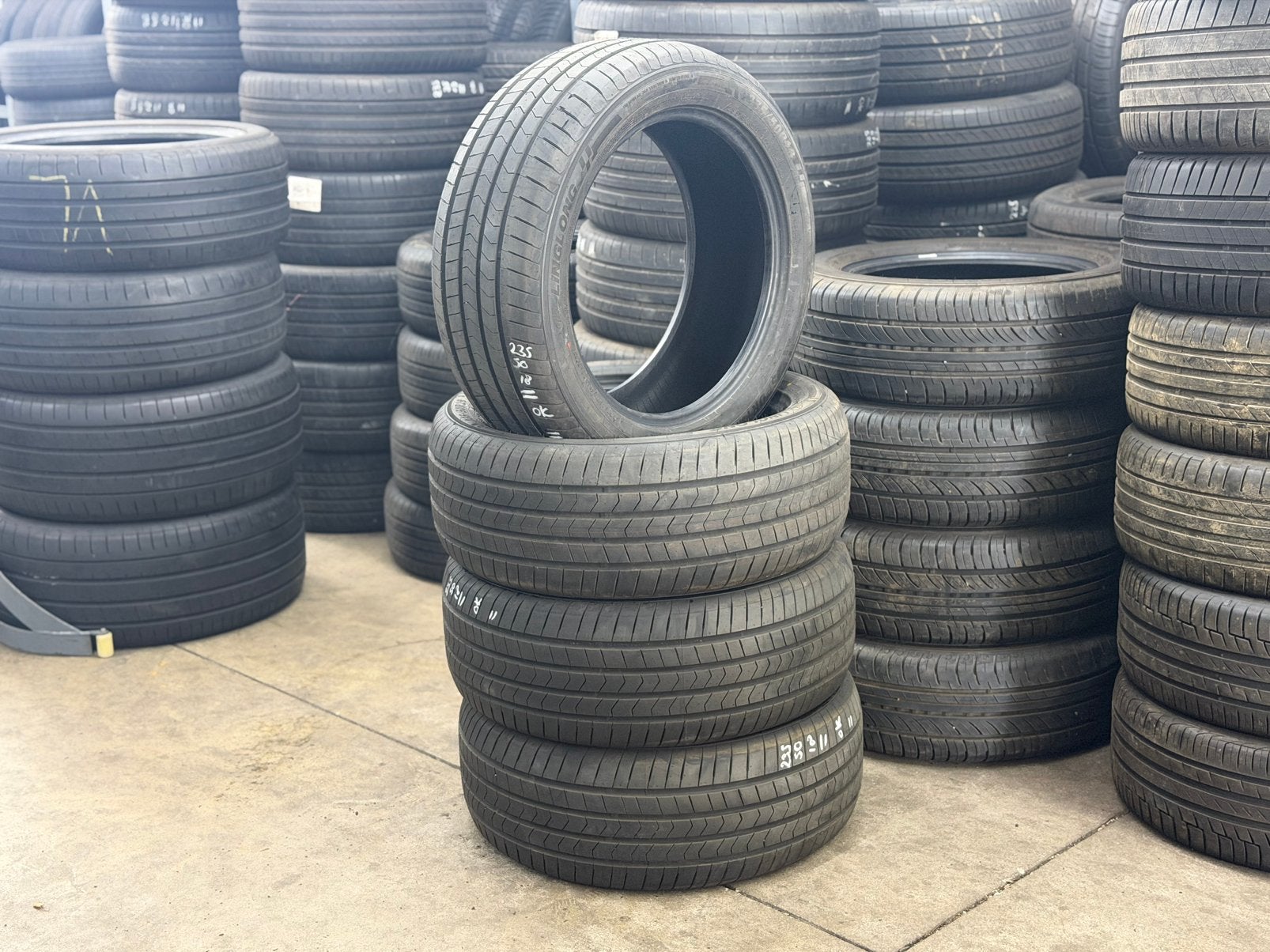4x 235/50 R18 Linglong Zomerbanden Demo 7.5mm €80 pst all in, Ophalen, 18 inch, Zomerbanden, Band(en)