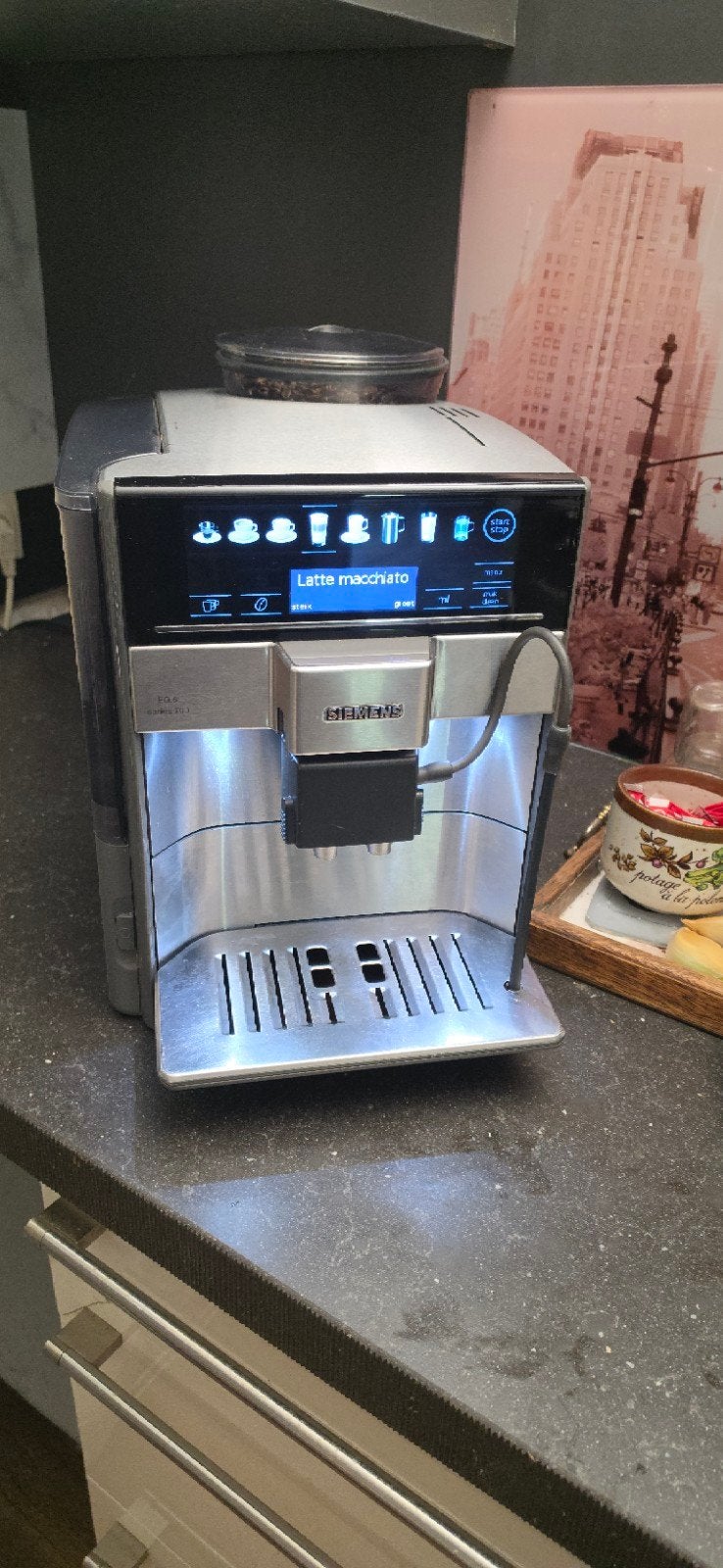 Siemens EQ.6 series 700 volautomatische espressomachine, Witgoed en Apparatuur, Koffiezetapparaten, Ophalen, Espresso apparaat