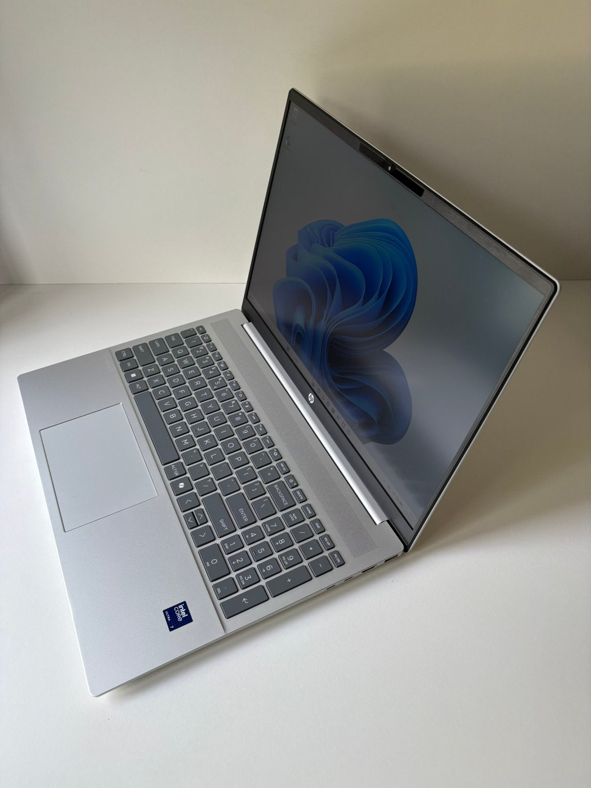 HP OmniBook 5 16 Core Ultra 7 255U 16GB 512GB SSD, Computers en Software, Windows Laptops, Qwerty, Ophalen of Verzenden, Zo goed als nieuw