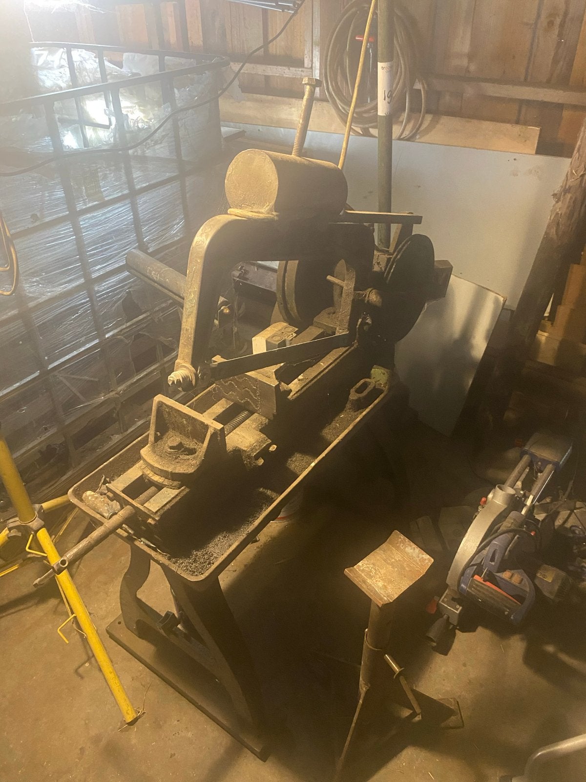 Robuuste Beugelzaag Machine - Ideaal voor Metaalbewerking, Doe-het-zelf en Verbouw, Ophalen, Gebruikt, 70 mm of meer, Overige typen
