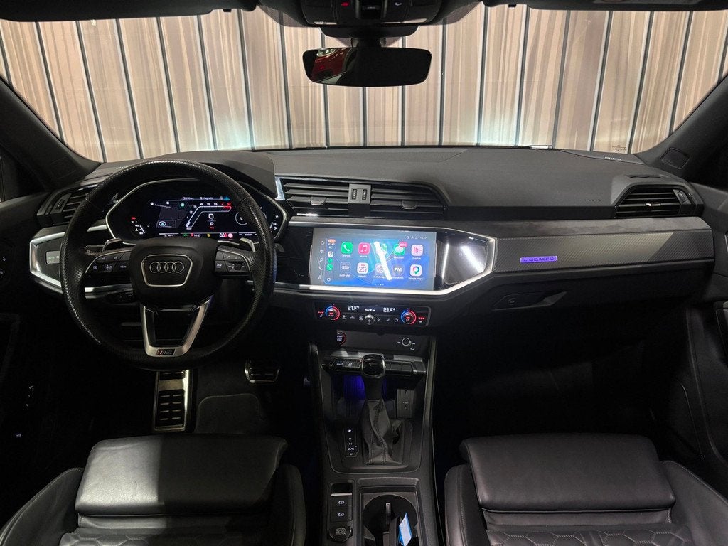Audi RSQ3 Sportback TFSI RS QUATTRO|Pano|RS Seats|B&O|360°|, Auto's, Audi, Automaat, Gebruikt, 1675 kg, Zwart
