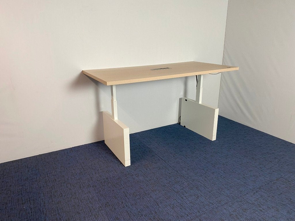 Zit/sta vergadertafel Voortman (elektrisch) - 200 x 100 cm., Ophalen, Zit-sta bureau, Voortman, 100 cm