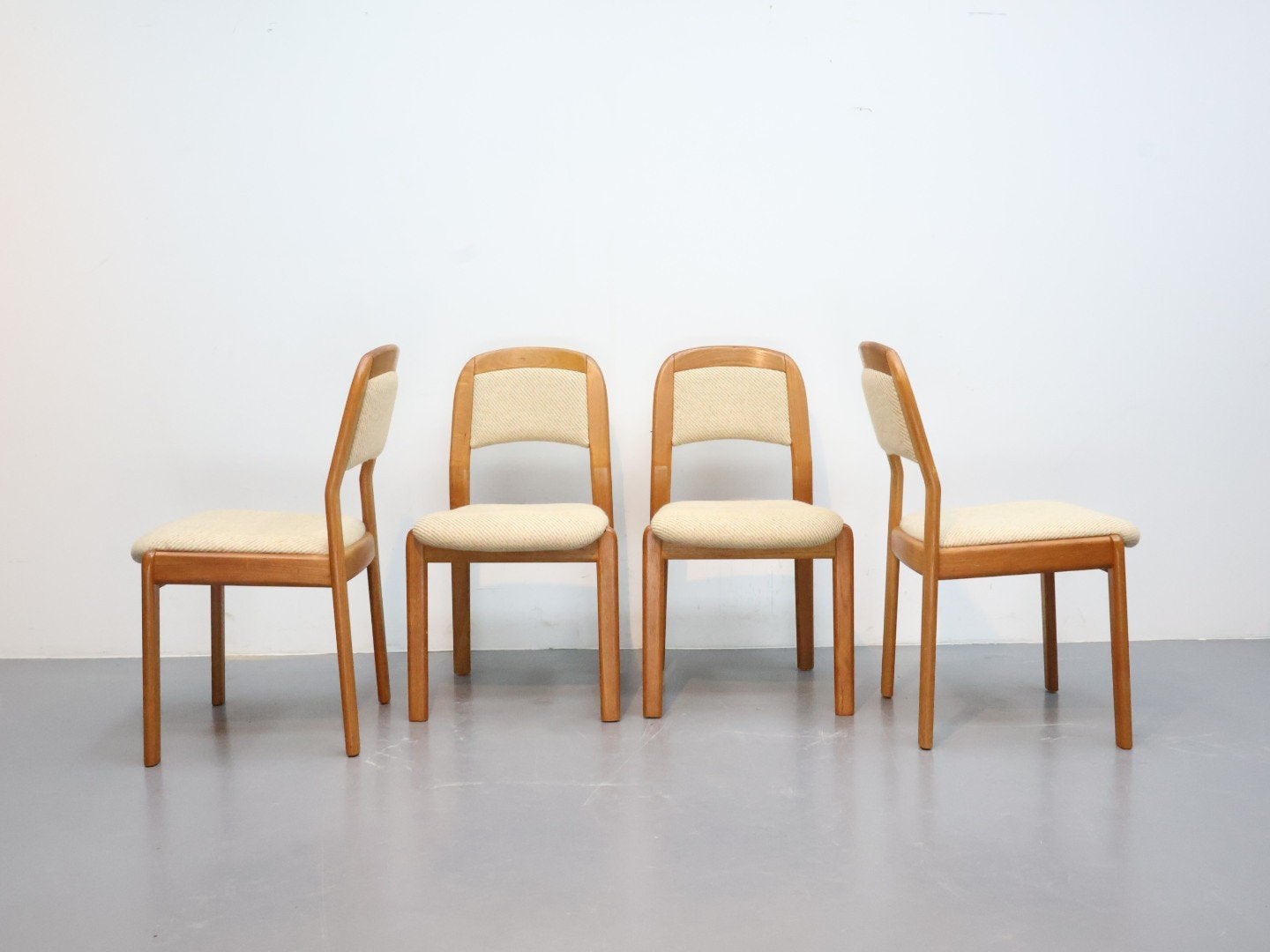 Set van 4 Deense Teak Eetkamerstoelen van Dyrlund, Huis en Inrichting, Stoelen, Ophalen, Bruin, ., Durlund